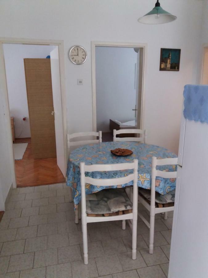 Apartman Nona Povljana Luaran gambar